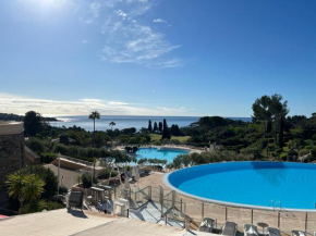 Appartement 4 personnes Cap Estérel centre du village